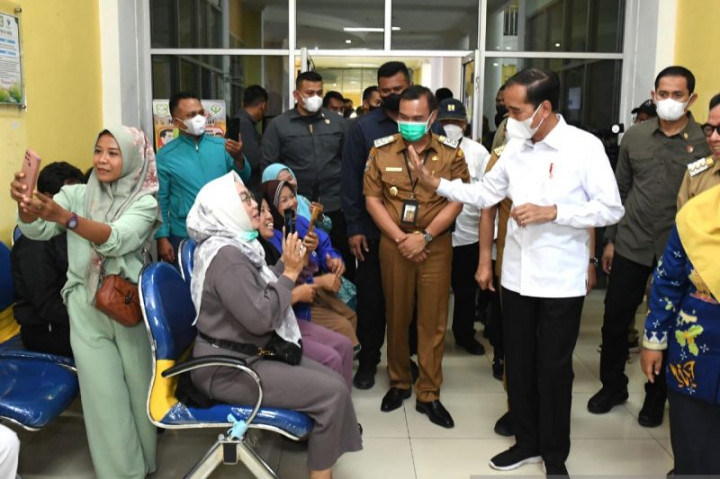 Presiden Perintahkan PUPR Perbaiki Tembok Roboh Akibat Helikopter