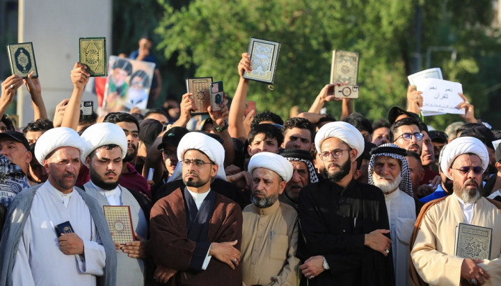 Marah Besar! Demonstran Iran, Irak dan Lebanon Kecam Penodaan Al-Quran