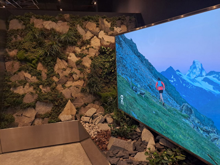 Hadir di Indonesia, Merek Sportwear Asal Swiss Ini Hadirkan Sensasi 'Berlari di Atas Awan'