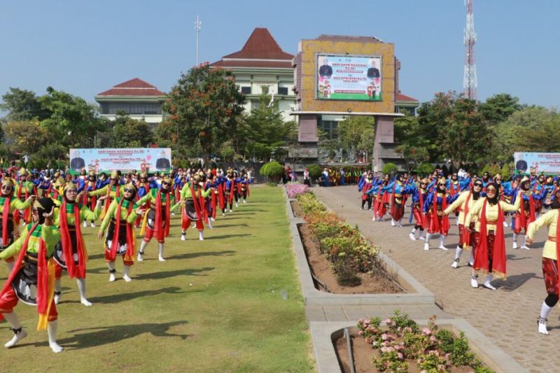 Hari Anak Nasional di Probolinggo Dimeriahkan Tari Kolosal Glipang