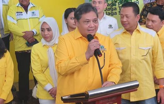 Berpotensi Bikin Poros Baru, Golkar Masih <i>Wait and See</i>