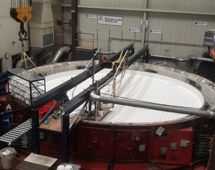 University of Arizona Garap Teleskop Terbesar di Dunia