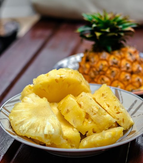 Makan nanas saat haid bolehkah? Dr. Airindya Bella menjawab. (Foto: Ilustrasi/Dok. Unsplash.com)