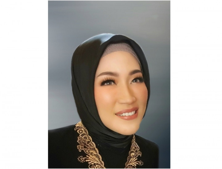 Astri Ramayanti Dharmawan, Presiden Direktur Wanita Pertama Philips Indonesia