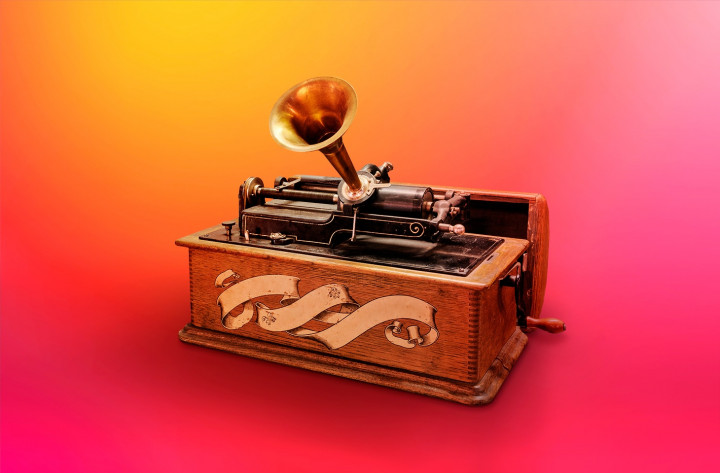 Waspada Penipuan Pakai Nama Film Barbie dan Oppenheimer