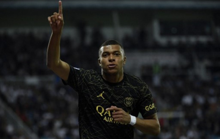 Penawaran 'Gila' Al-Hilal, Mbappe Digaji Rp1,3 Miliar per Jam