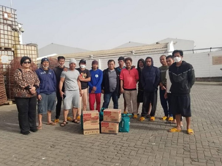 27 ABK WNI di Walvis Bay Namibia Terima Bantuan Logistik