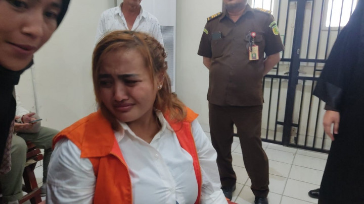 Tersangka Penistaan Agama Lina Mukherjee Didakwa Melanggar UU ITE