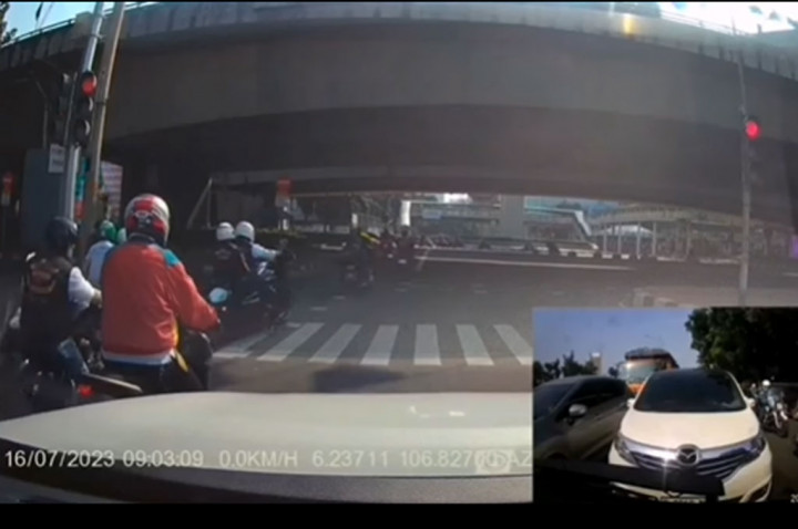 Viral Moge Terobos Lampu Merah, Bisa Dihukum Penjara Loh