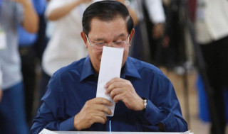 PM Kamboja Hun Sen Umumkan Akan Mundur Setelah 40 Tahun Berkuasa