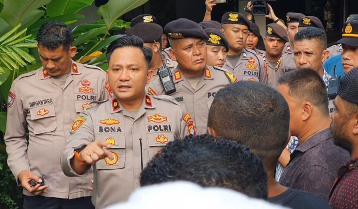 Polisi Bubarkan Massa yang Bikin Ricuh Acara Generasi Muda Partai Golkar