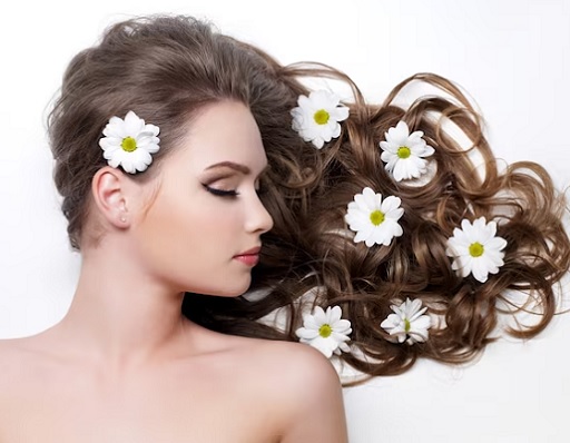 Rambut sehat, wangi dan segar seharian menjadi dambaan setiap wanita. (Foto: Ilustrasi. Dok. Freepik.com)