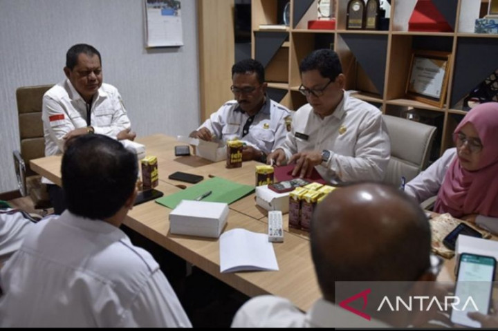 Sambut HUT ke-78 RI, Pemkot Samarinda Bagikan 20 Ribu Bendera Merah Putih