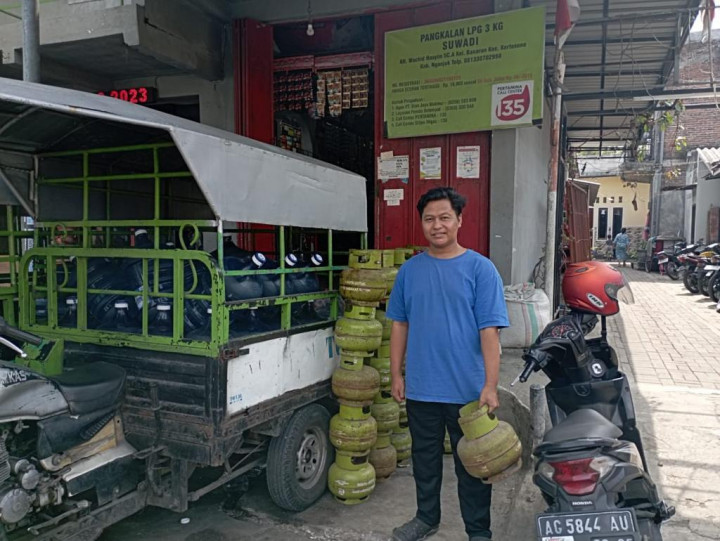 Pertamina Tambah 1 Juta Tabung Atasi Kelangkaan LPG 3 Kg di Jatim