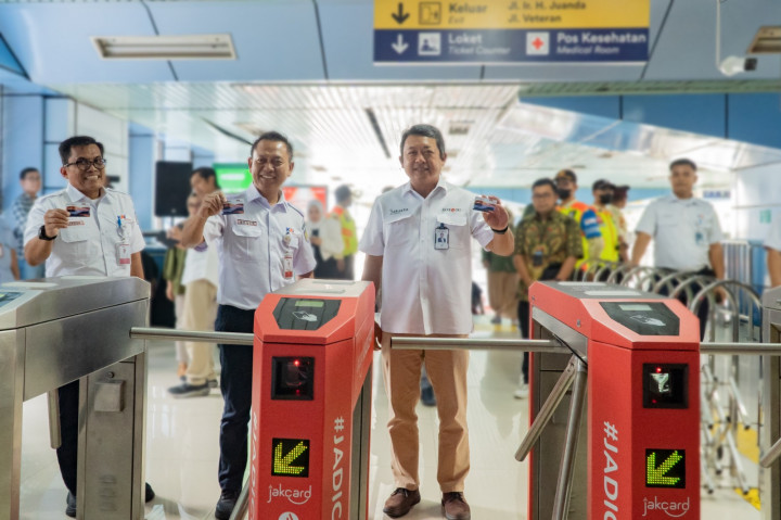 Bank DKI Fasilitasi Transaksi Nontunai Pembelian Tiket Perjalanan KRL