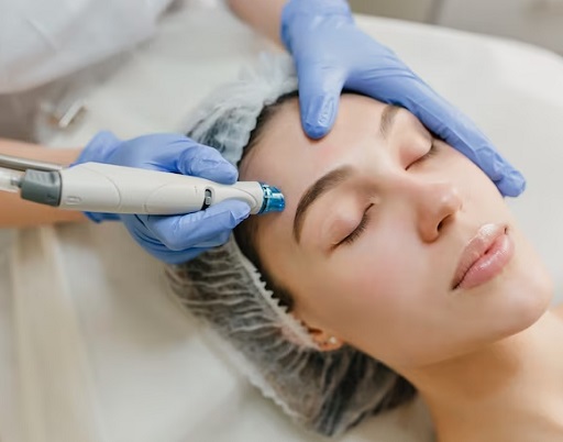 Perawatan Kulit di Klinik Bikin Ketergantungan, Mitos atau Fakta?