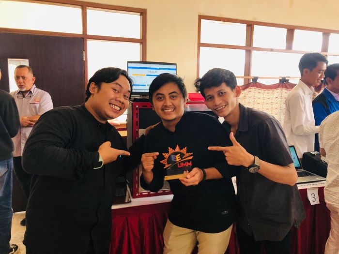 Pemberi Pakan Ayam Otomatis Berbasis IoT, Cukup Lewat Aplikasi