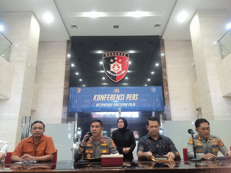 Konferensi pers polisi tembak polisi di Mabes Polri, Jakarta. (Medcom.id/Yona)