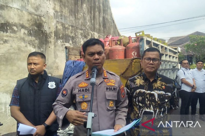 Polda Sumut Bongkar Pengoplos Ratusan Tabung Gas Elpiji 3 Kg