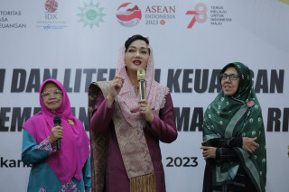 Strategi OJK Kawal Literasi Keuangan Perempuan yang Jadi Ujung Tombak Mandiri Finansial