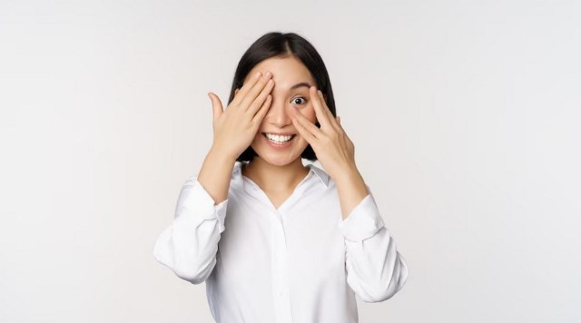 Enggak Mau Iritasi Mata Berlarut-larut, Atasi dengan 4 Cara Ini