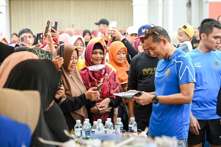 Adakan Bazar Sembako, Menparekraf Juga Dengar Curhat UMKM di Batam