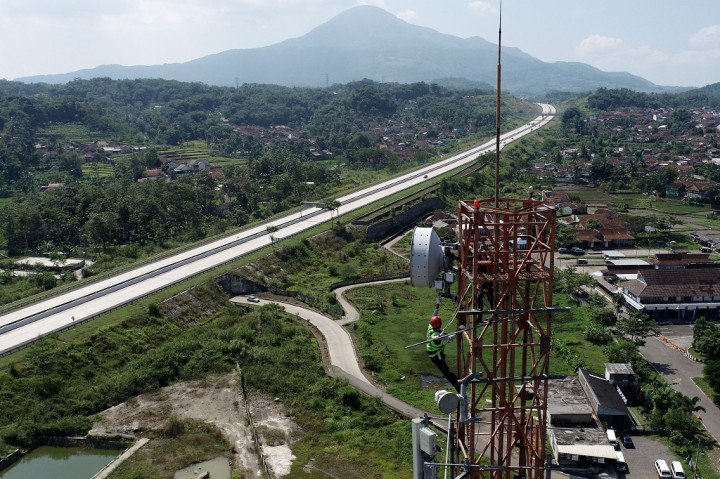 XL Axiata Catat Pertumbuhan Double Digit di Q1 2023, Hasil FMC