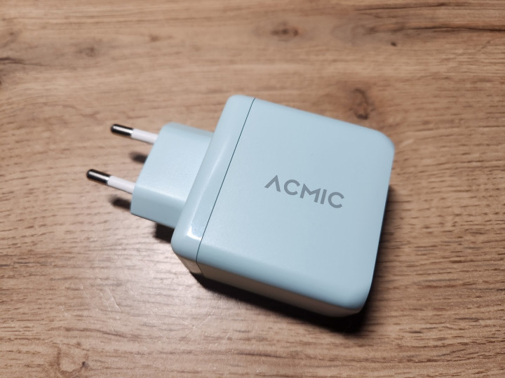 Acmic CPD65 Duo, Warna Bagus dan Isi Daya Kencang