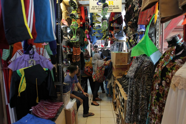 Buah Simalakama Larangan Produk Impor