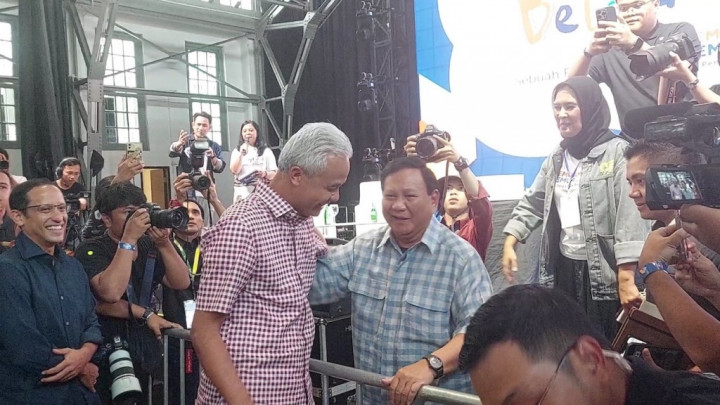 Survei: Perbedaan Elektabilitas Prabowo dengan Ganjar Capai 2 Digit
