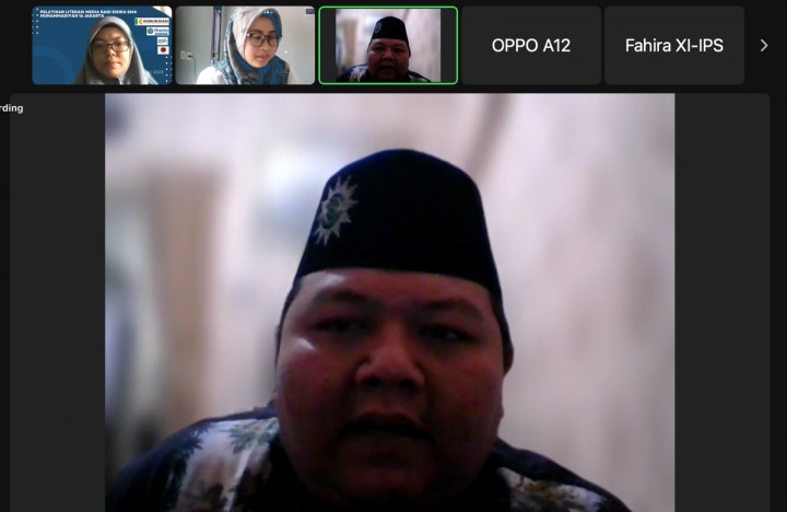 Dosen Uhamka Berikan Pelatihan Literasi Media pada Siswa SMA Muhammadiyah 16 Jakarta