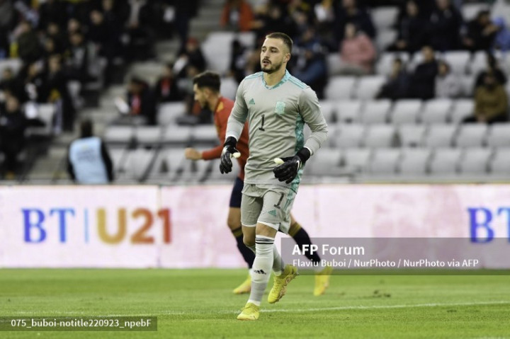 PSG Comot Kiper Muda Barcelona