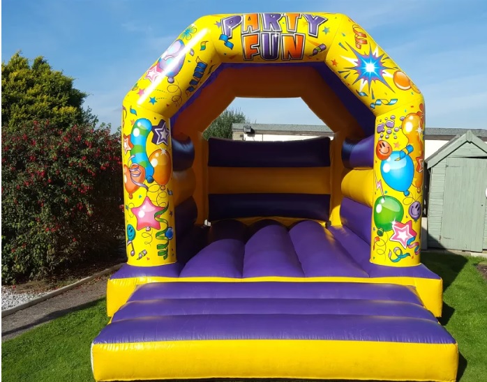 Miris! Seorang Ayah Tewas dalam Kastil Balon yang Terbawa Angin