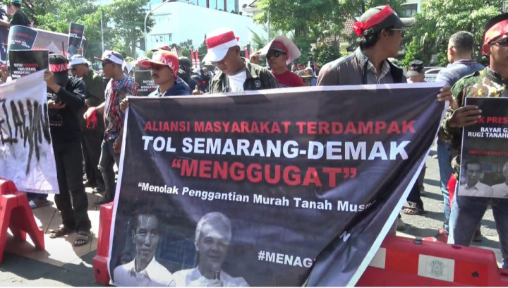 Demo Ganti Rugi Tol Semarang-Demak, Massa Sebut Jokowi dan Ganjar Tukang <i>PHP</i>
