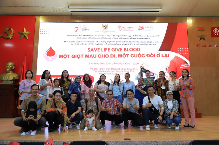 Jelang HUT ke-78 RI, KBRI Hanoi Gelar Kegiatan Donor Darah Sukarela