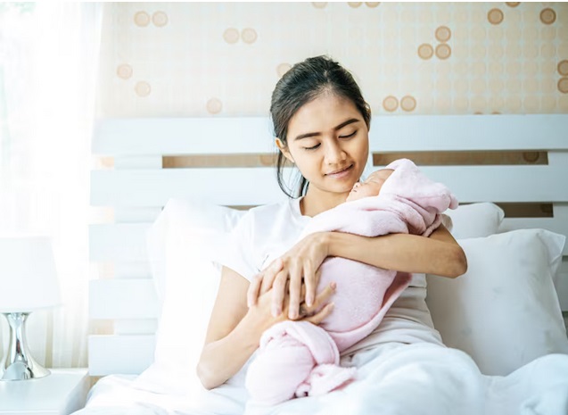 Moms, Kenali Penyakit yang Bisa Menular saat Menyusui si Kecil