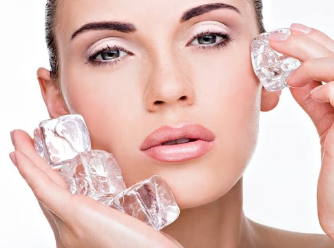 Skin icing dianggap efektif dalam mengecilkan pori-pori.(Foto: Ilustrasi. Dok. Freepik.com)