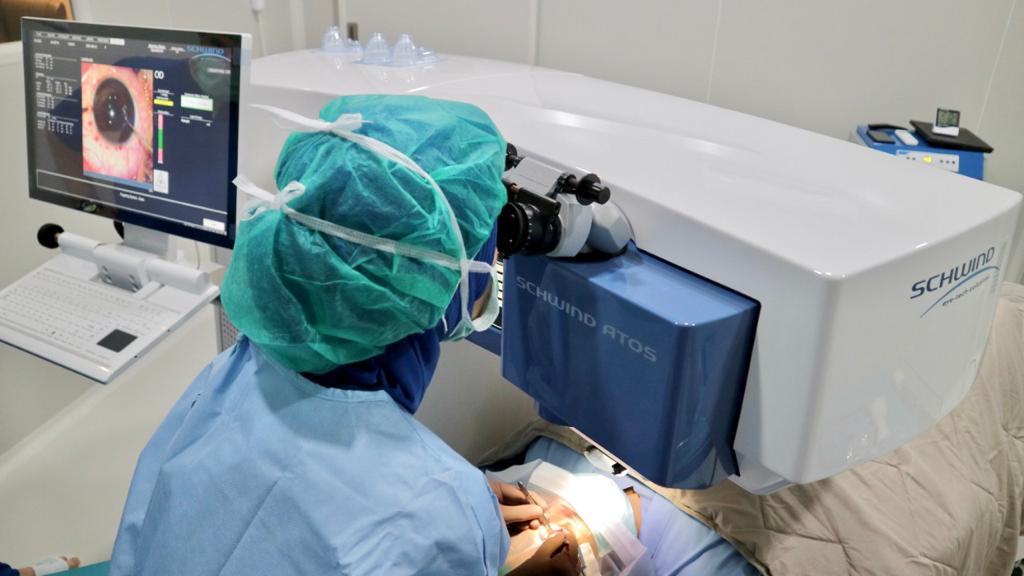 Apa saja persiapan sebelum operasi mata? Ini tips dari dr. Sophia Pujiastuti. (Foto: Dok. Istimewa)