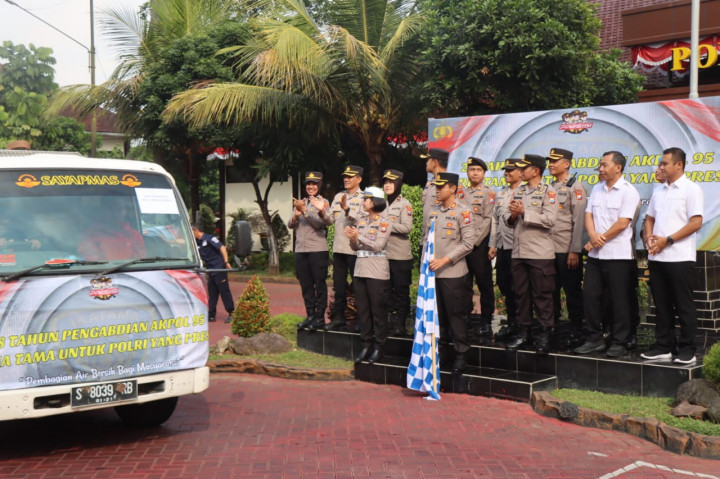 5 Desa Terdampak Kekeringan di Malang Terima Bantuan Air Bersih