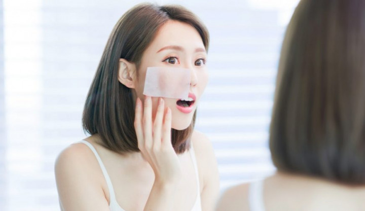 Cara Mengatasi Wajah Berminyak: Tips dan Trik untuk Kulit Lebih Seimbang