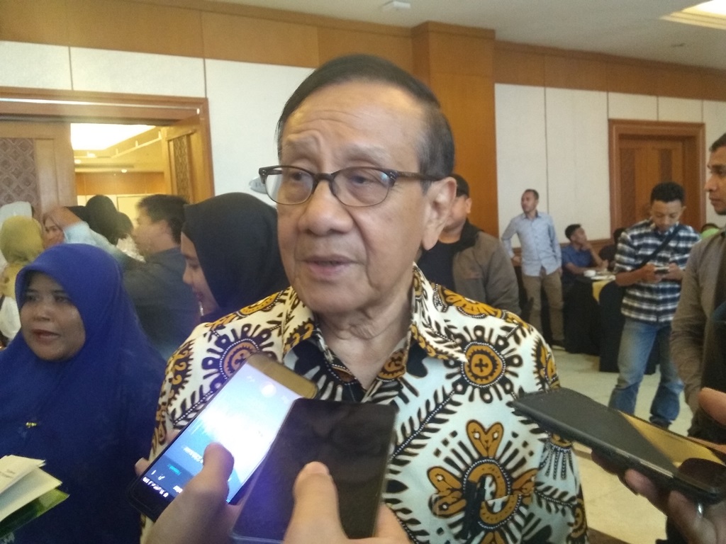 Akbar Tanjung Dorong Airlangga Putuskan Dukungan Capres-Cawapres