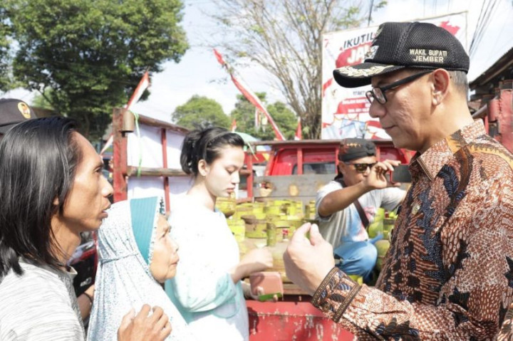 Jember Butuh 72.000 Elpiji 3 kg Setiap Hari