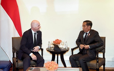 Pertimbangan Pemerintah Berikan Tanda Kehormatan kepada Presiden FIFA