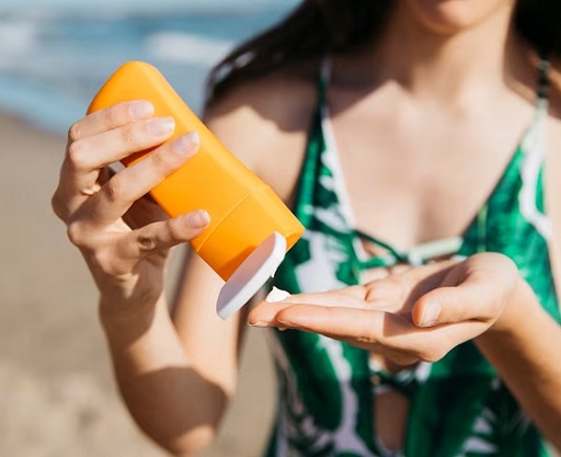 Wajib Tahu! 8 Hal yang Harus Diperhatikan pada Label Produk Tabir Surya