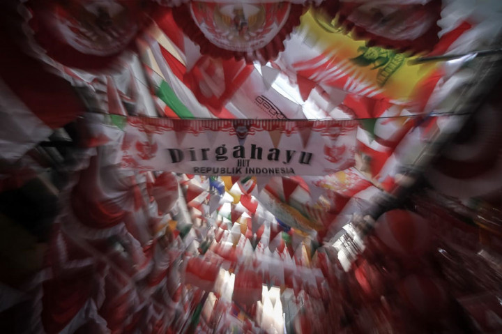 Pernak-pernik Merah Putih Hiasi Pasar Mester Jatinegara