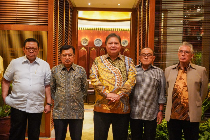 Dapat Pesan dari Senior, Airlangga: Golkar Harus Tetap Solid