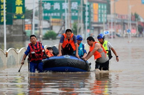 Banjir Tewaskan 10 Orang di Dekat Beijing, Ribuan Orang Mengungsi