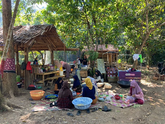 Gotong Royong Lestarikan KCBN Muara Jambi Lewat Empat Larang Sejarangan