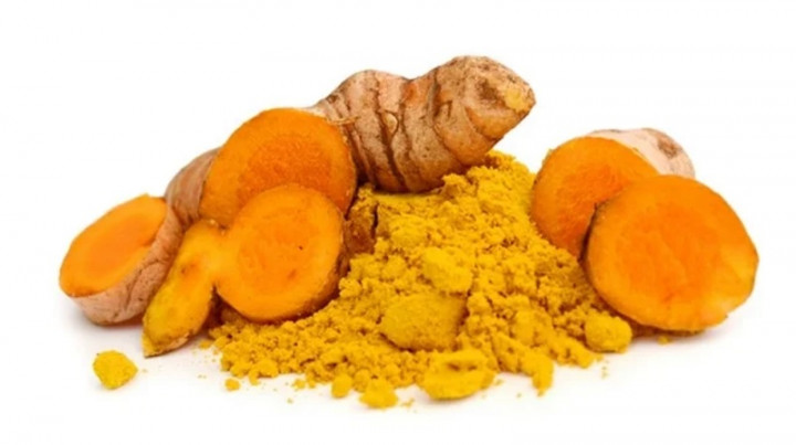 Mau Hilangkan Noda Kunyit di Peralatan Masak? Pakai Cara Ini