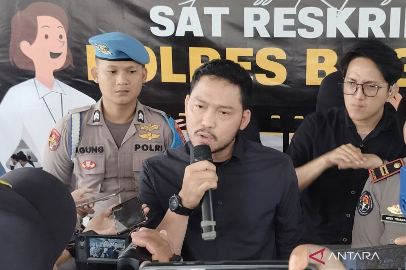Kasat Reskrim Polres Bogor AKP Yohanes Redhoi Sigiro di Cibinong, Kabupaten Bogor, Jawa Barat. (ANTARA/M Fikri Setiawan)